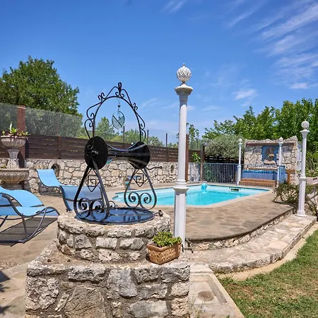 Vila Rodakas Seaside Nest