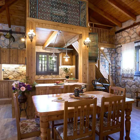 Rodakas Seaside Nest