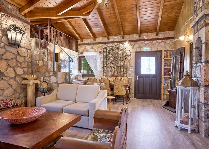 Rodakas Seaside Nest