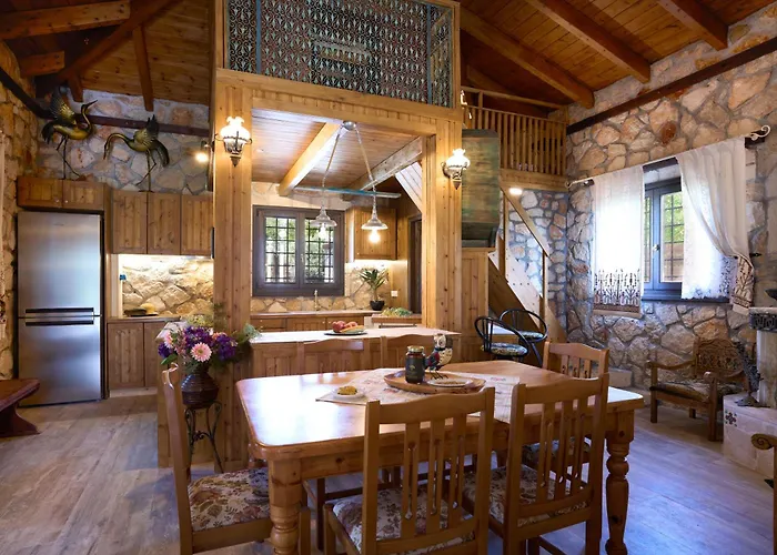 Rodakas Seaside Nest