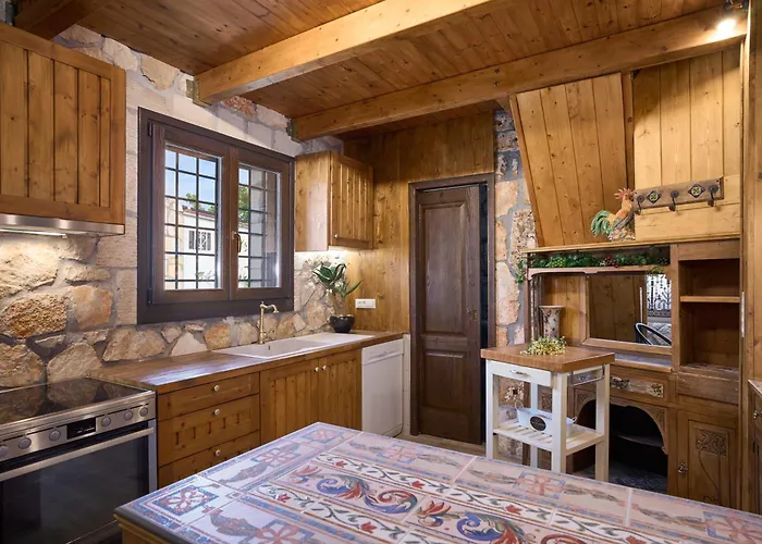 Rodakas Seaside Nest Villa *