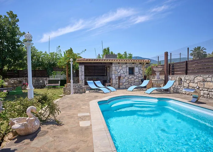 Villa Rodakas Seaside Nest