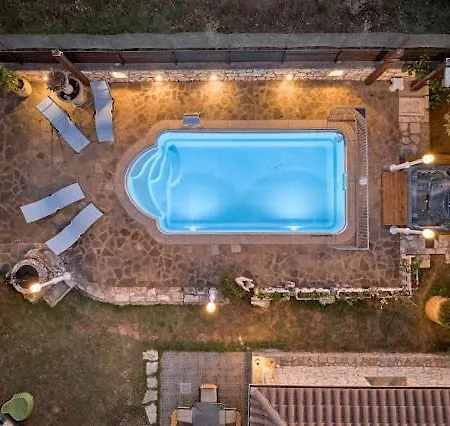 Rodakas Seaside Nest *