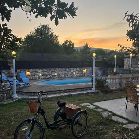 Rodakas Seaside Nest *